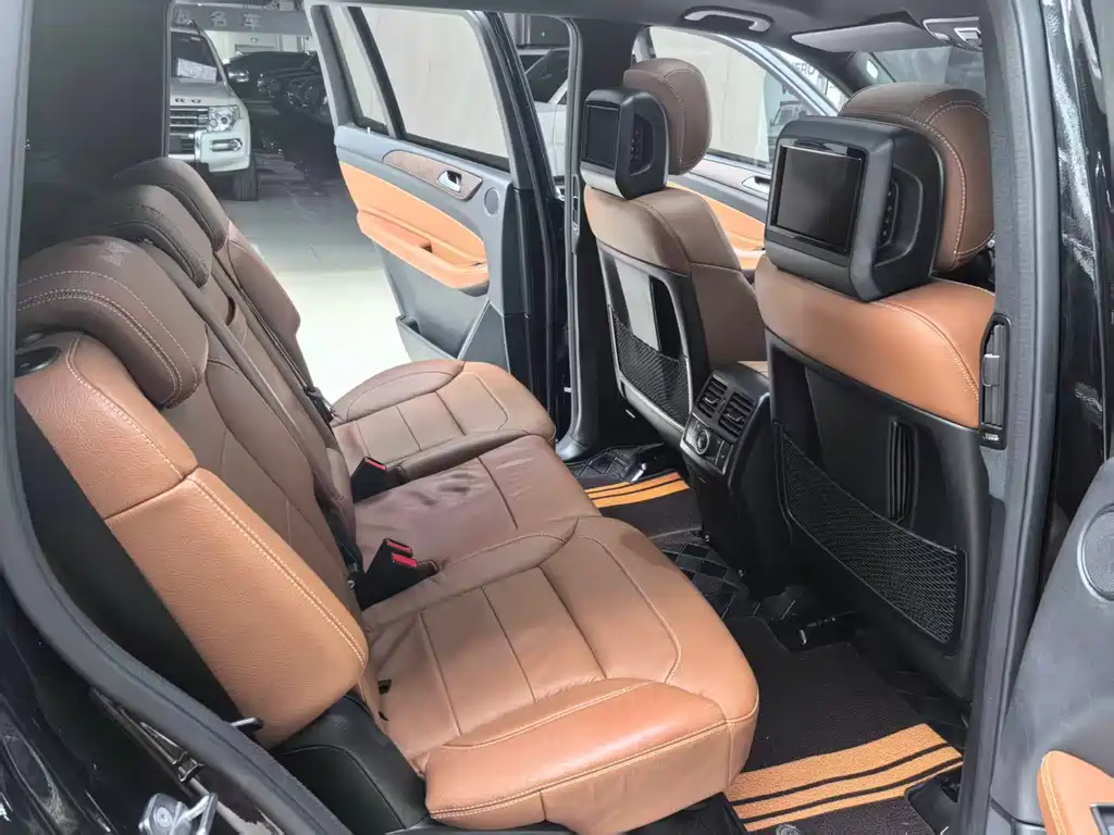 Mercedes-Benz GLS 2019 — фото 16