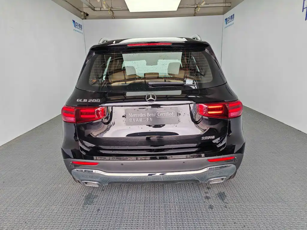 Mercedes-Benz GLB 2024