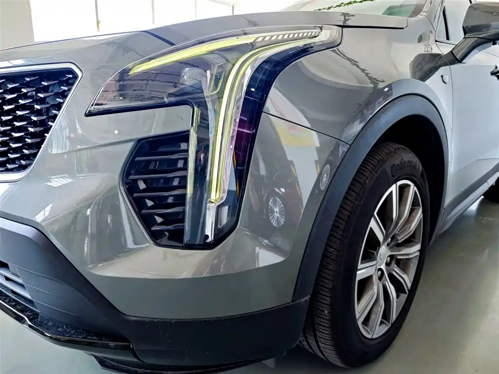 Cadillac XT4 2018 — фото 6