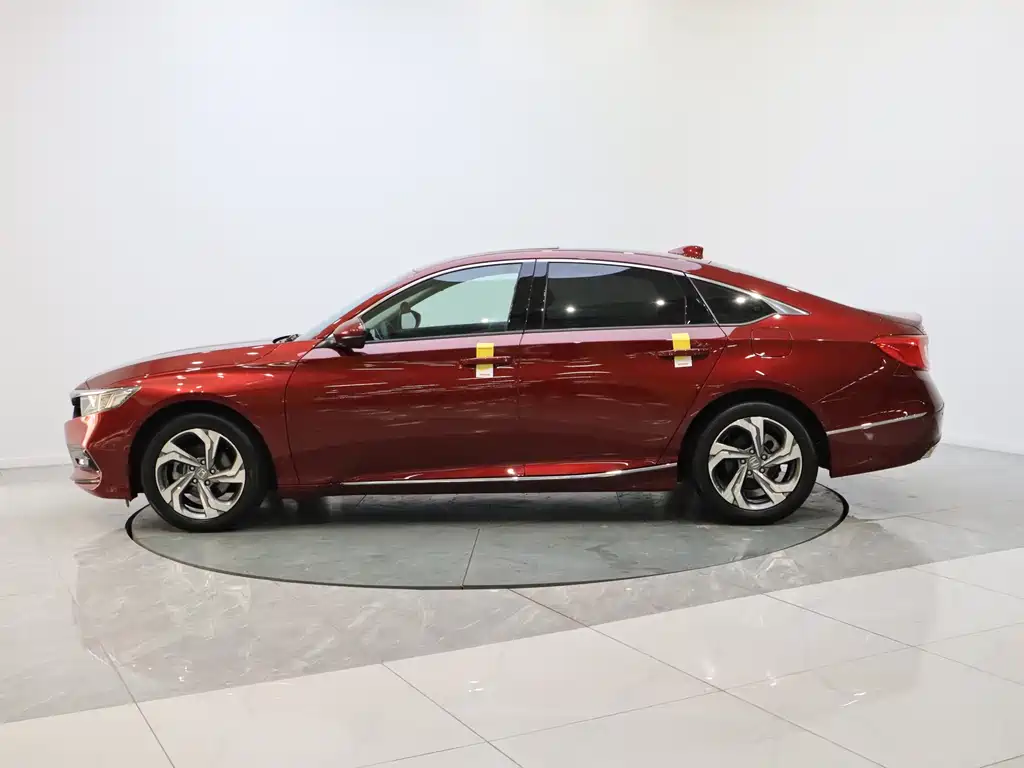 Honda Accord 2021 — фото 17