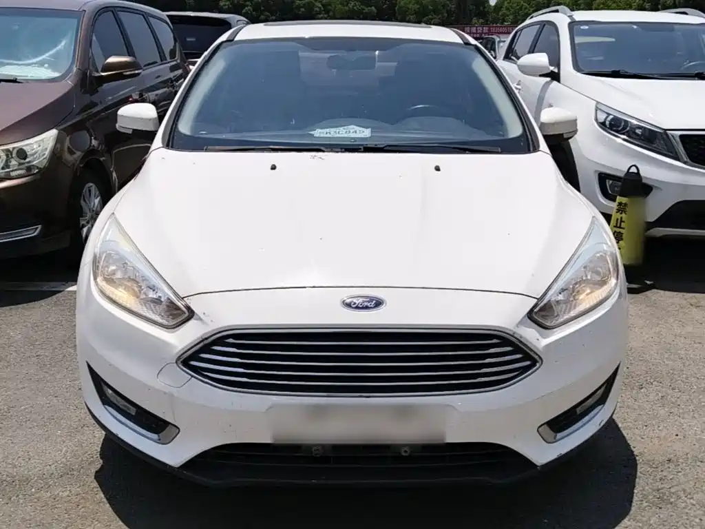 Ford Focus 2015 — фото 3