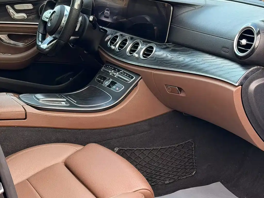 Mercedes-Benz E-Class 2019 — фото 8