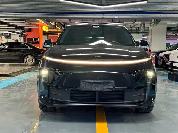 Li Auto L6 2024