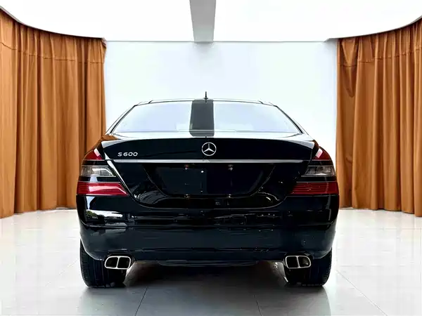 Mercedes-Benz S-Class 2008