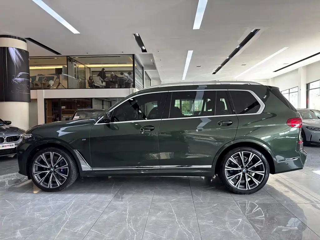 BMW X7 2022 — фото 19