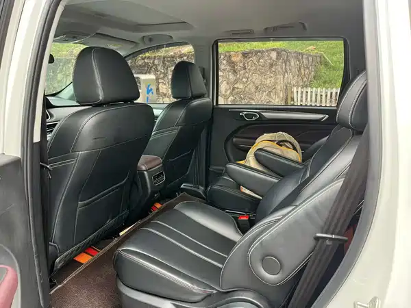GAC Trumpchi M6 2023