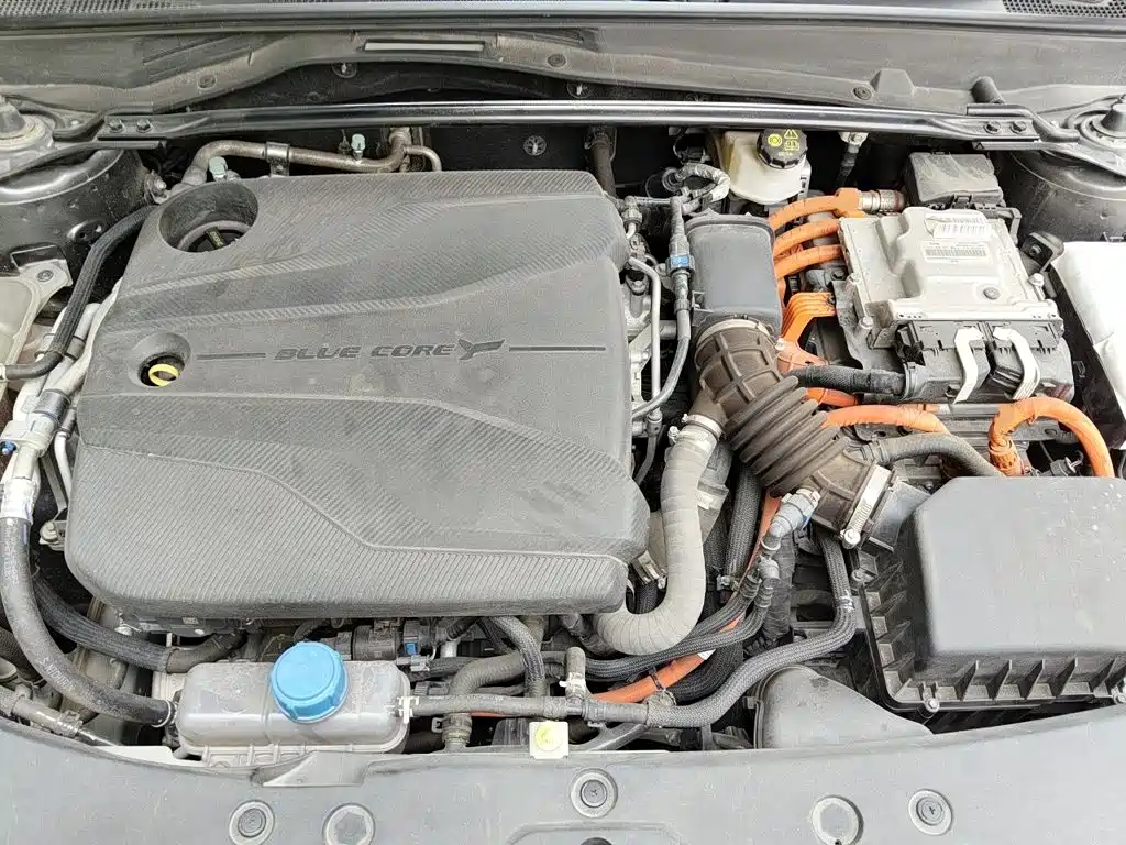 Changan UNI-V Smart Electric Idd 2023 — фото 21