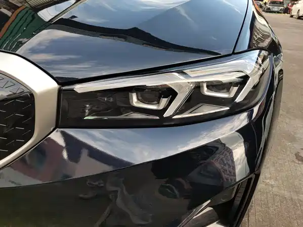 BMW i3 2025
