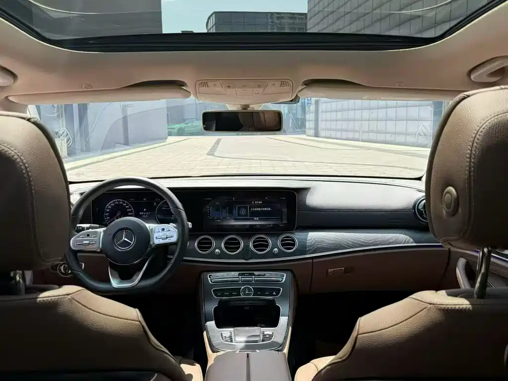 Mercedes-Benz E-Class 2019 — фото 4
