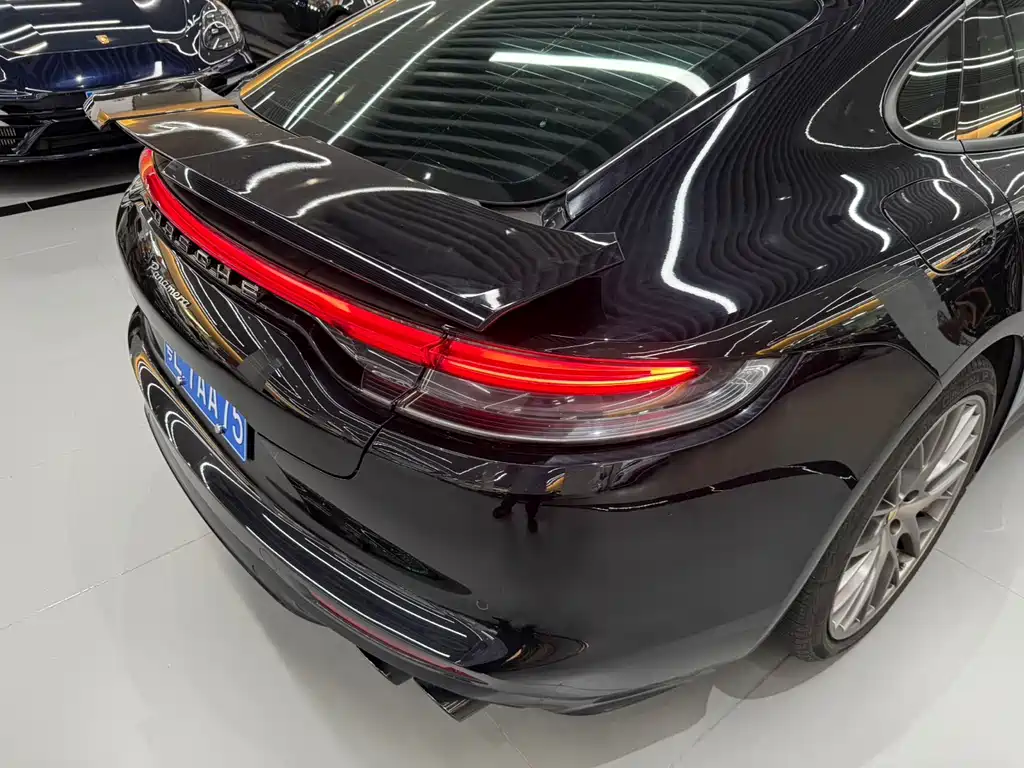 Porsche Panamera 2022 — фото 8