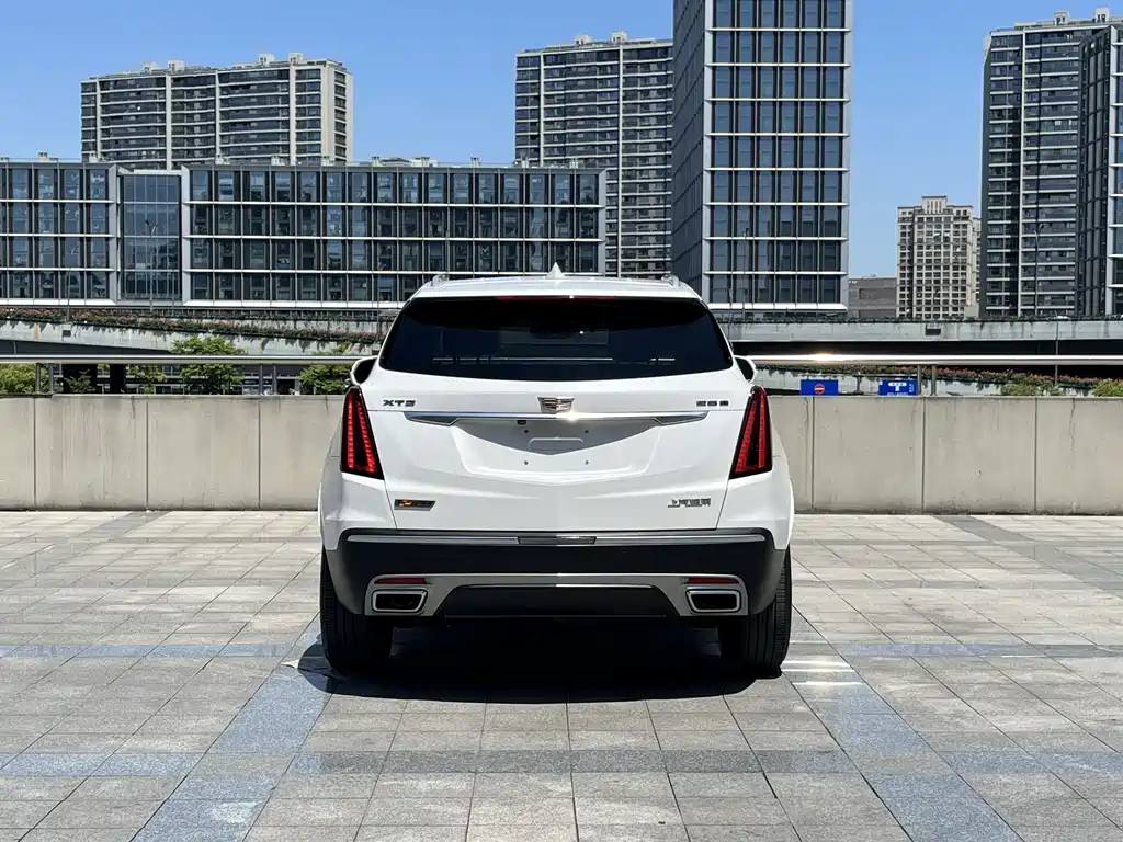 Cadillac XT5 2021 — фото 15