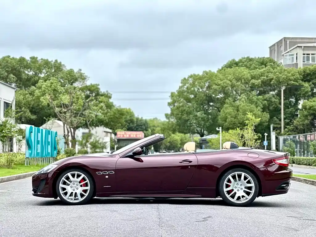Maserati Grancabrio 2014 — фото 14