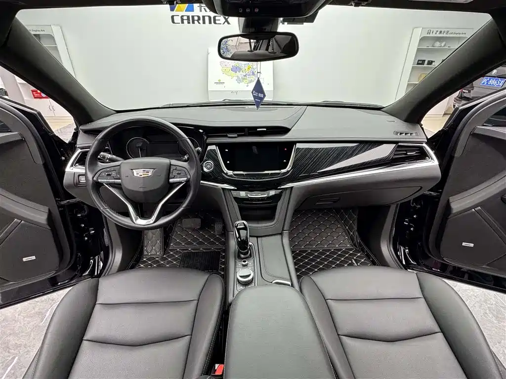 Cadillac XT6 2022 — фото 9