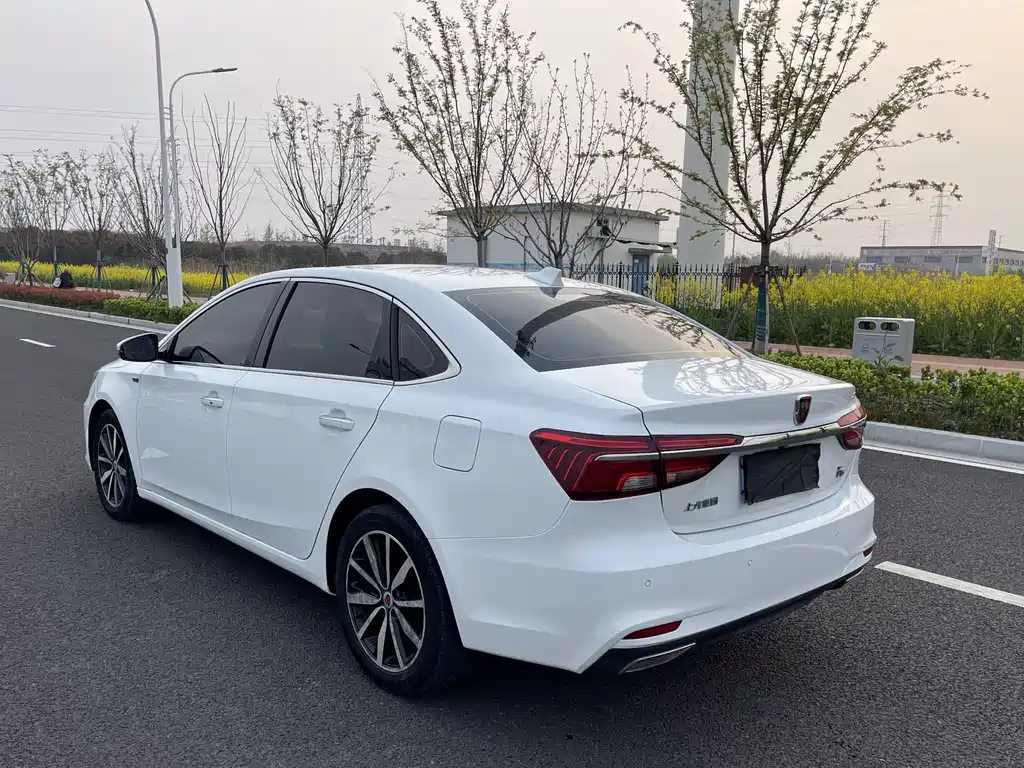 Roewe i6 Classic 2018 — фото 4
