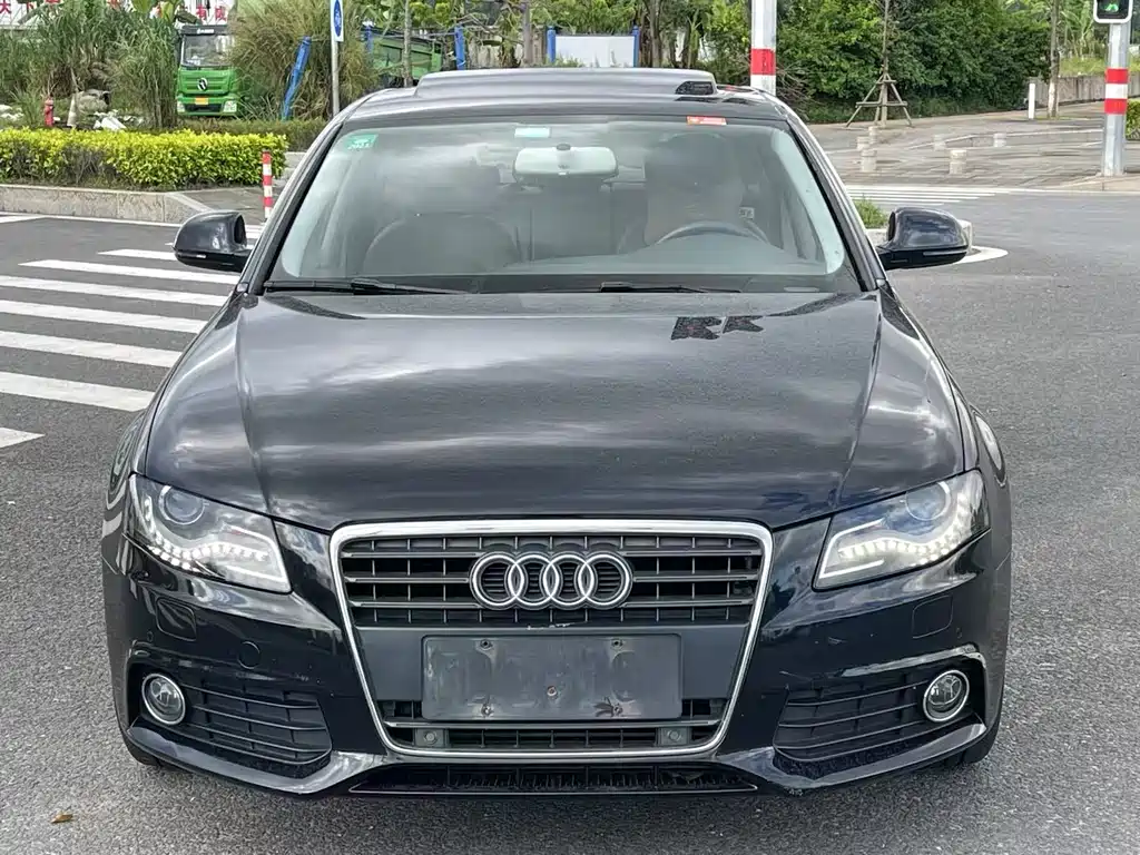 Audi A4L 2012