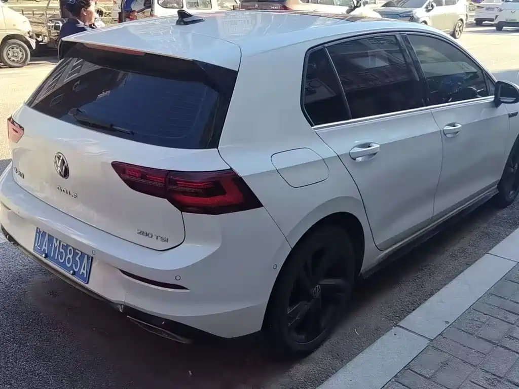 Volkswagen Golf 2023