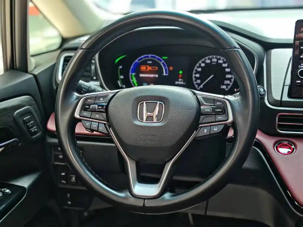 Honda Elysion 2023 — фото 13