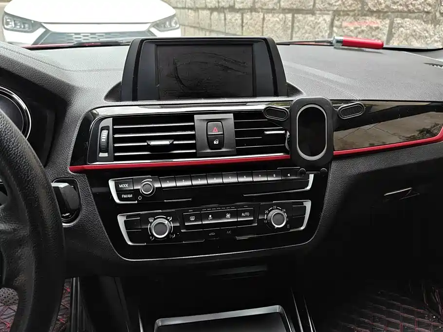 BMW 2 Series 2018 — фото 13