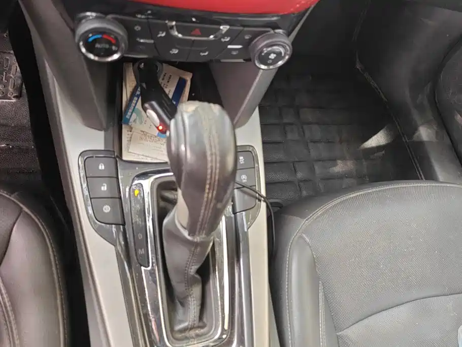 Chevrolet Malibu 2016 — фото 16