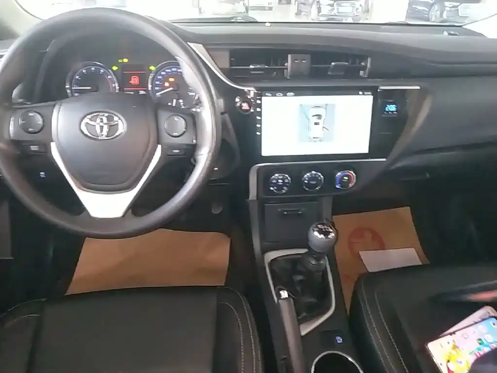 Toyota Corolla 2019 — фото 13