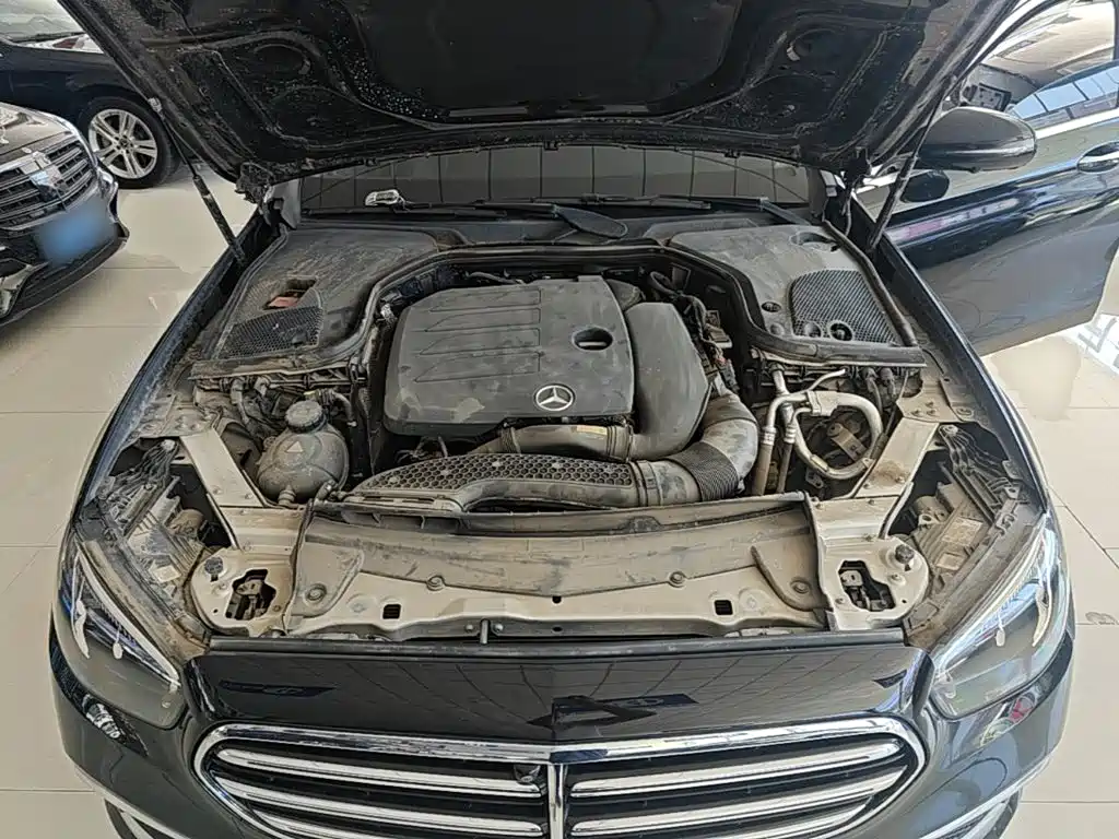 Mercedes-Benz E-Class 2023 — фото 20