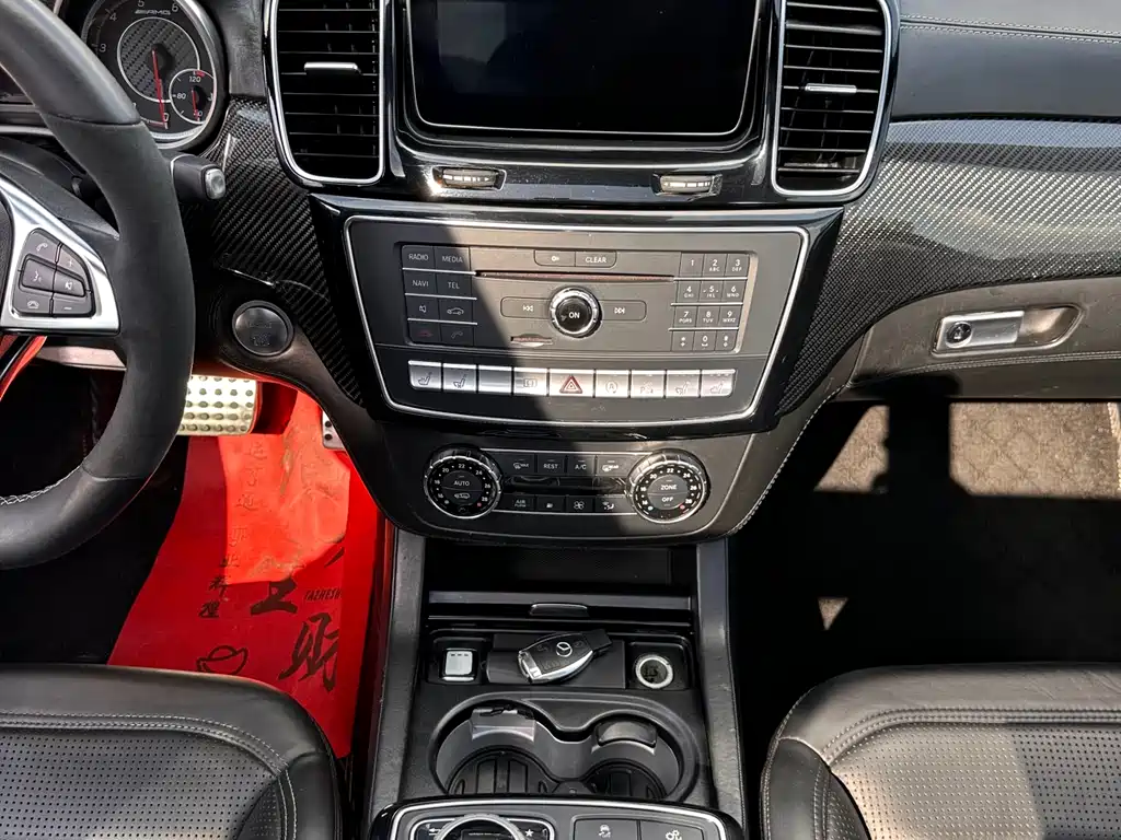 Mercedes-Benz GLE AMG 2016 — фото 14
