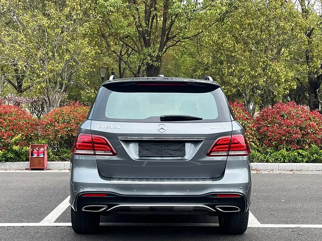 Mercedes-Benz GLE 2017 — фото 17
