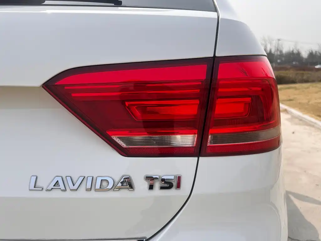 Volkswagen Gran Lavida 2015 — фото 17