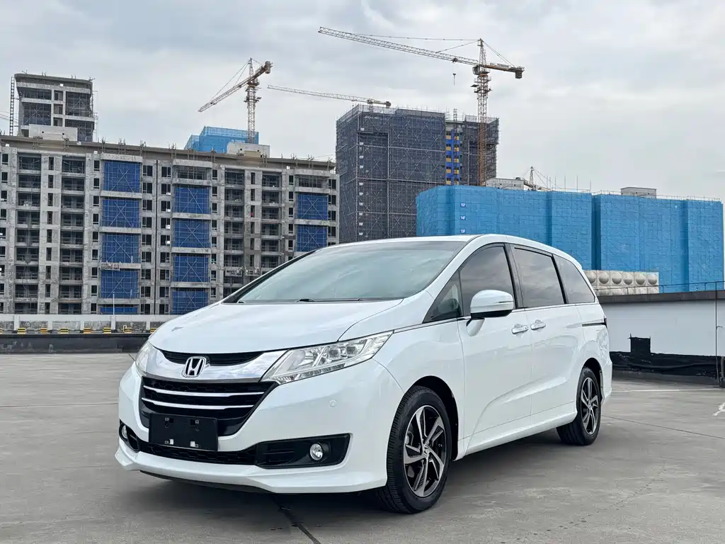 Honda Odyssey 2018 — фото 1