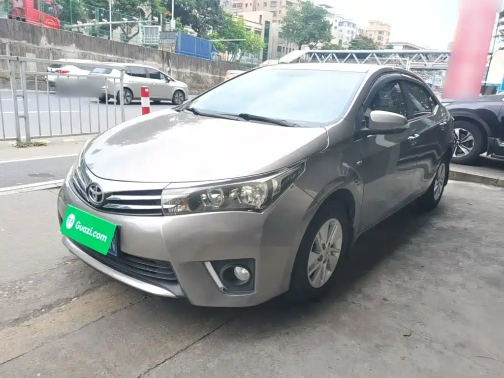 Toyota Corolla 2017 — фото 1