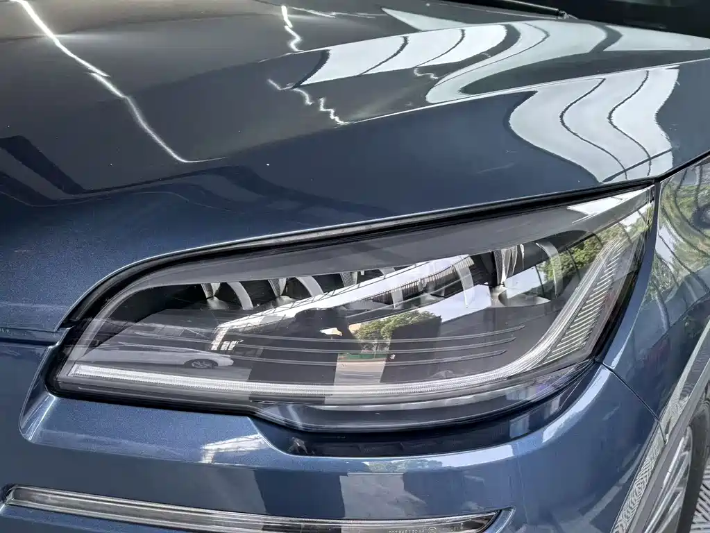 Lincoln Aviator 2020 — фото 19