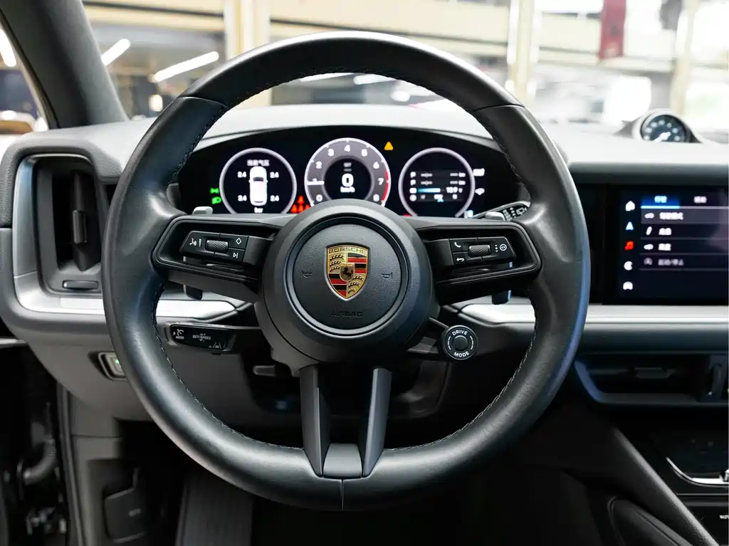 Porsche Cayenne 2023 — фото 12