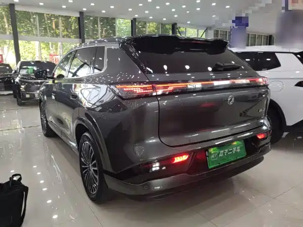 Dongfeng Fengshen L8 2025