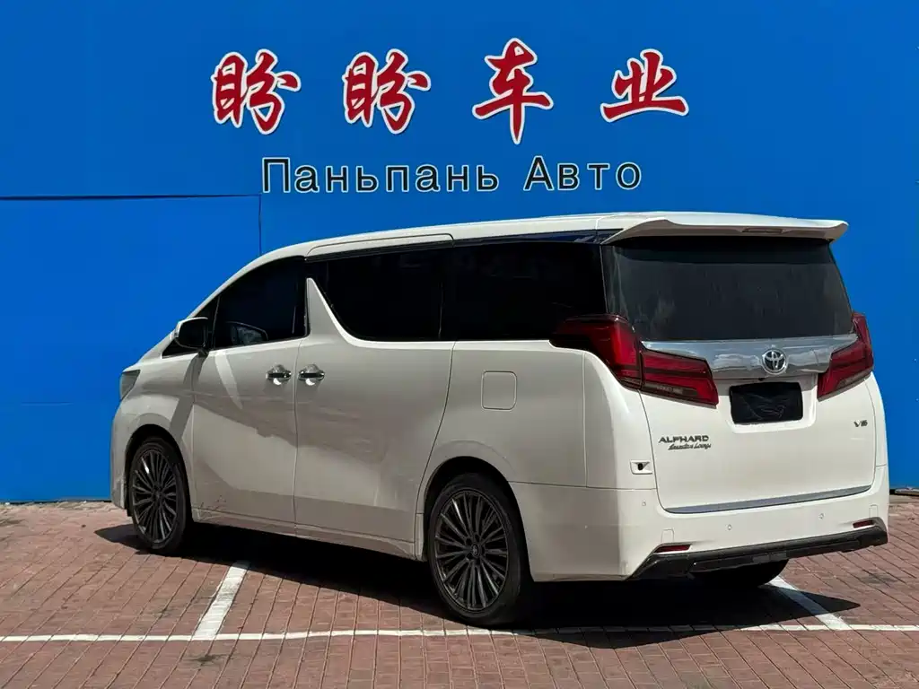 Toyota Alphard 2018 — фото 7