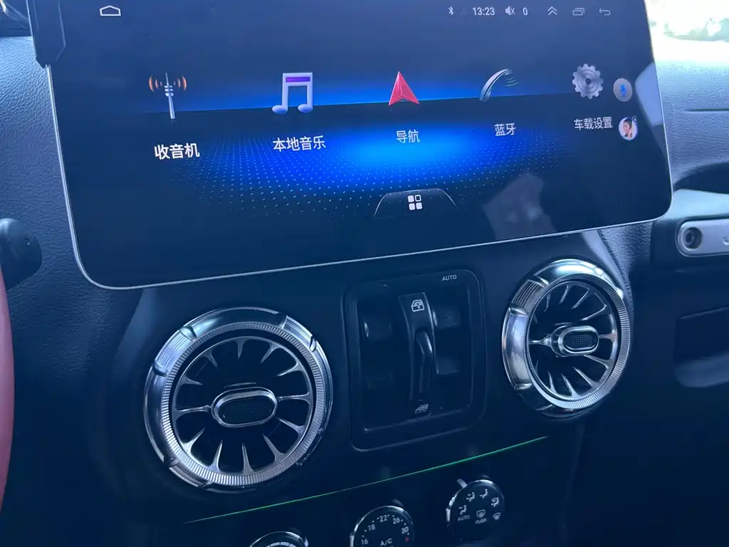 Jeep Wrangler 2016 — фото 13