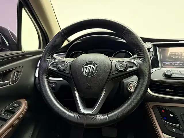 Buick Envision Plus 2017 — фото 11