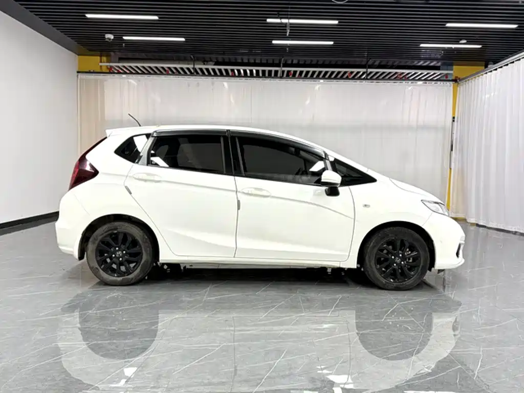 Honda Fit 2019 — фото 7