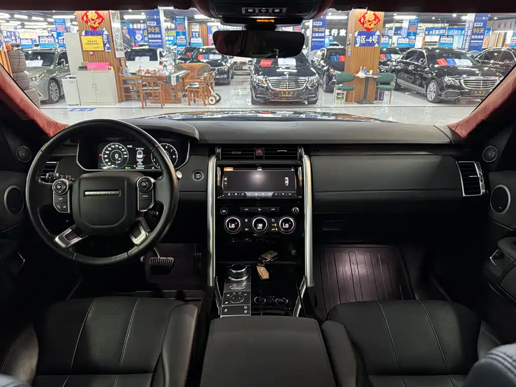 Land Rover Discovery 2019