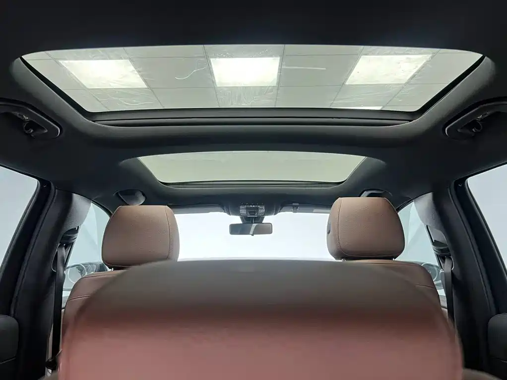 Mercedes-Benz GLB 2020 — фото 18