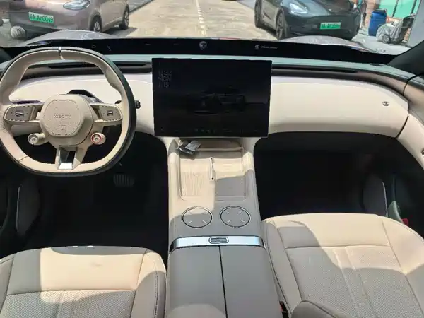 Xiaomi YU7 2025