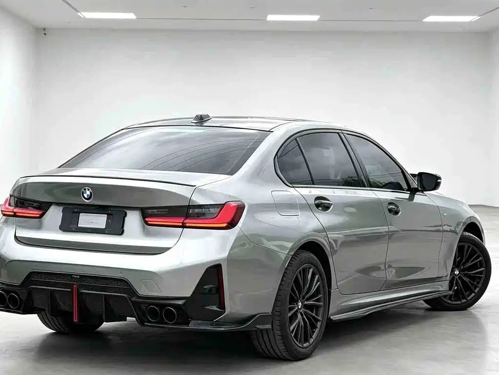 BMW 3 Series 2023 — фото 10
