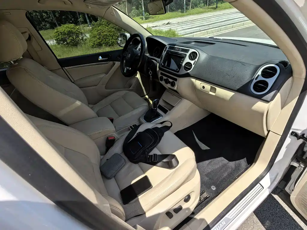 Volkswagen Tiguan 2015 — фото 15