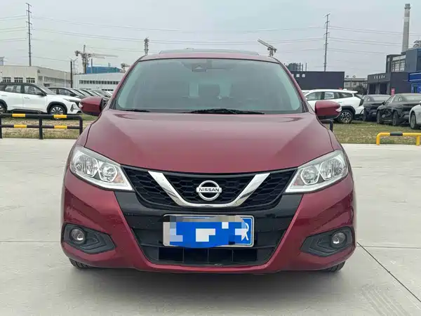 Nissan Tiida 2019