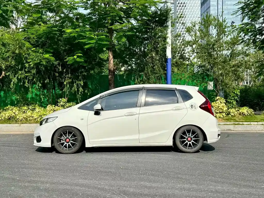 Honda Fit 2019 — фото 3