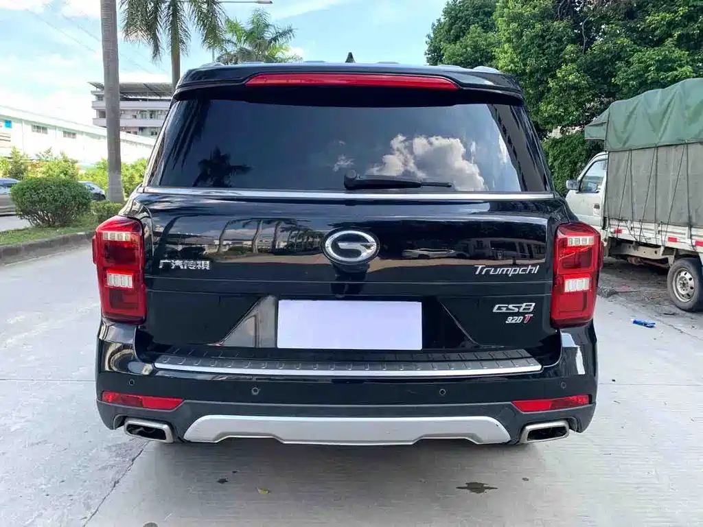 GAC Trumpchi GS8 2017 — фото 5