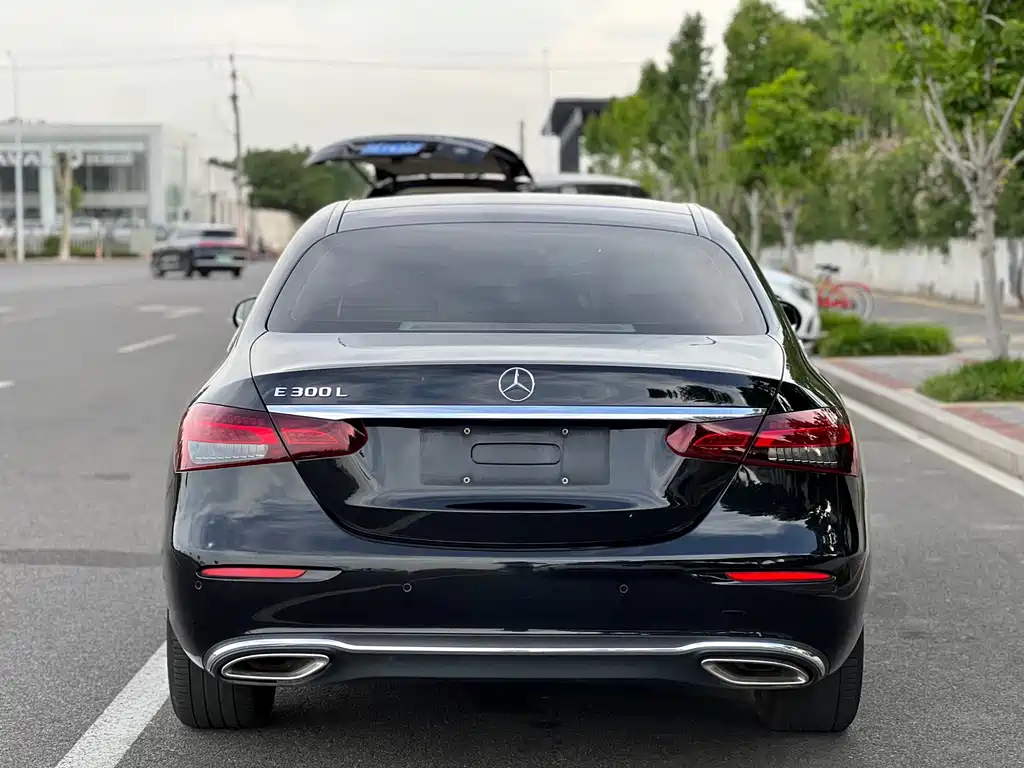 Mercedes-Benz E-Class 2021 — фото 5