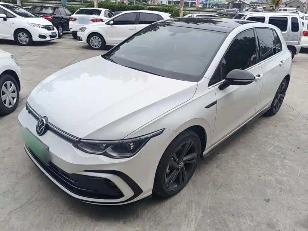 Volkswagen Golf 2024