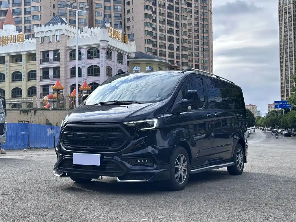 Ford Tourneo 2023