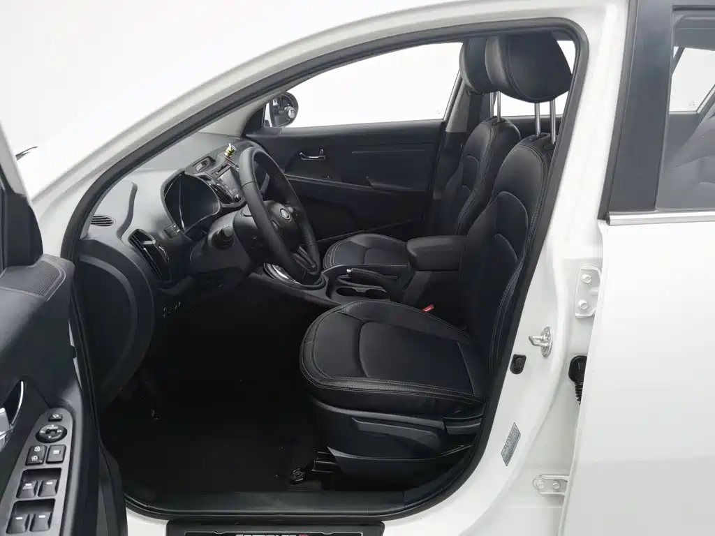 Kia Sportage 2012 — фото 10