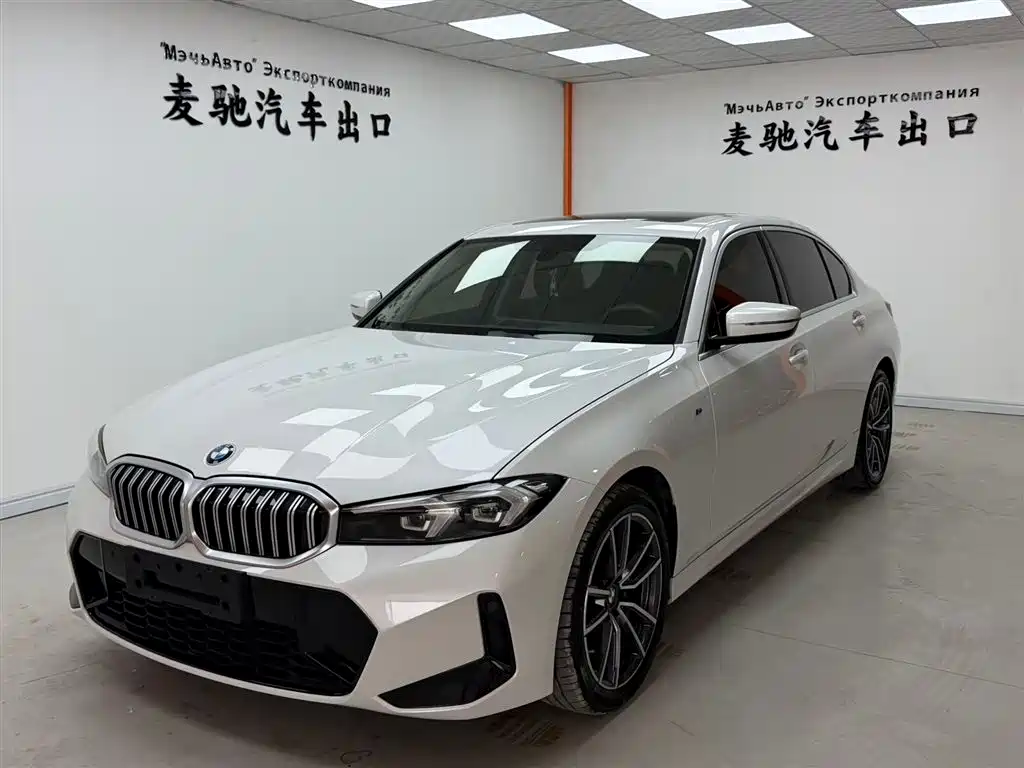 BMW 3 Series 2023 — фото 1